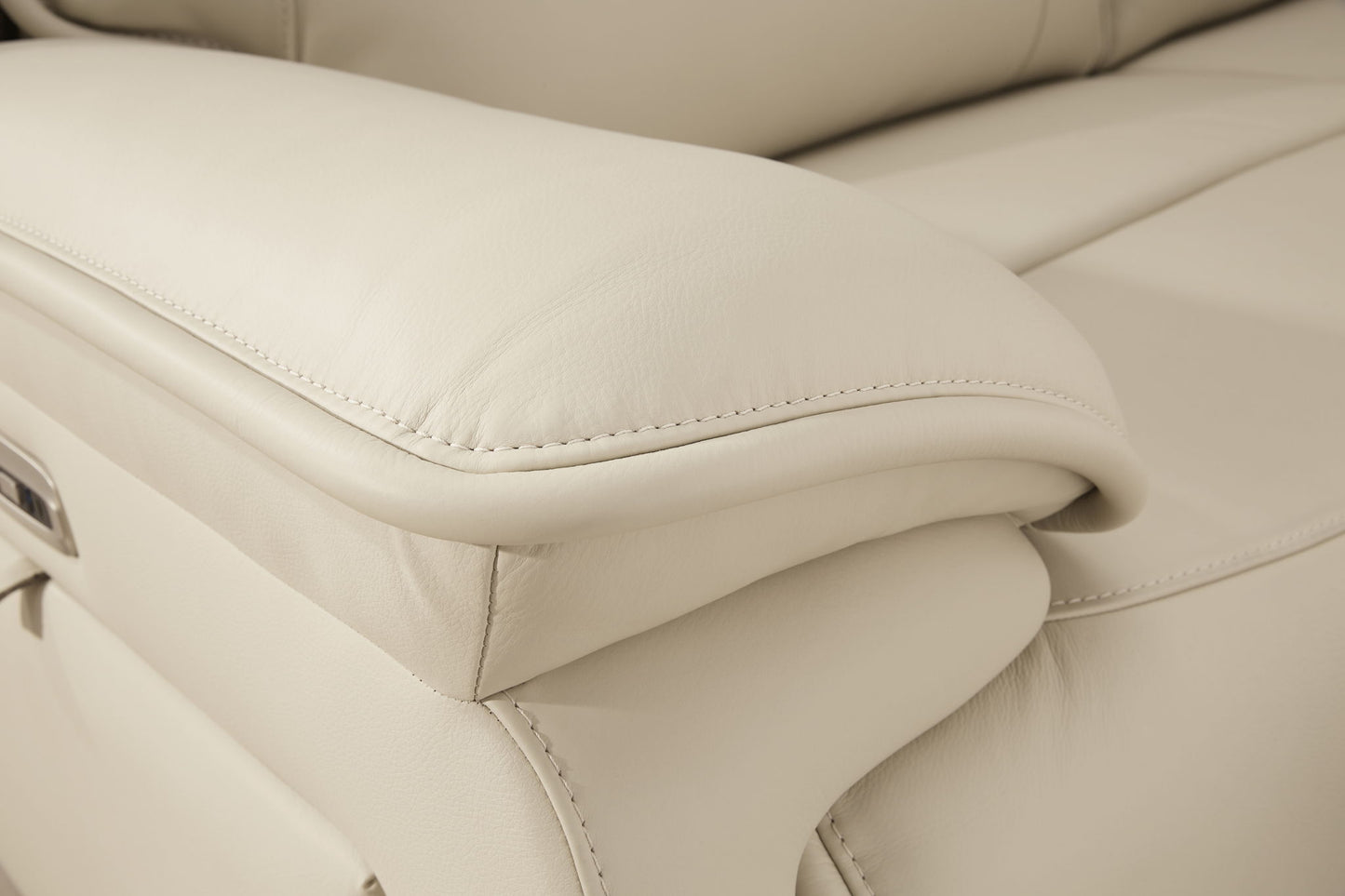 Double Deal - Reclining Sectional - Hornell Furniture Outlet