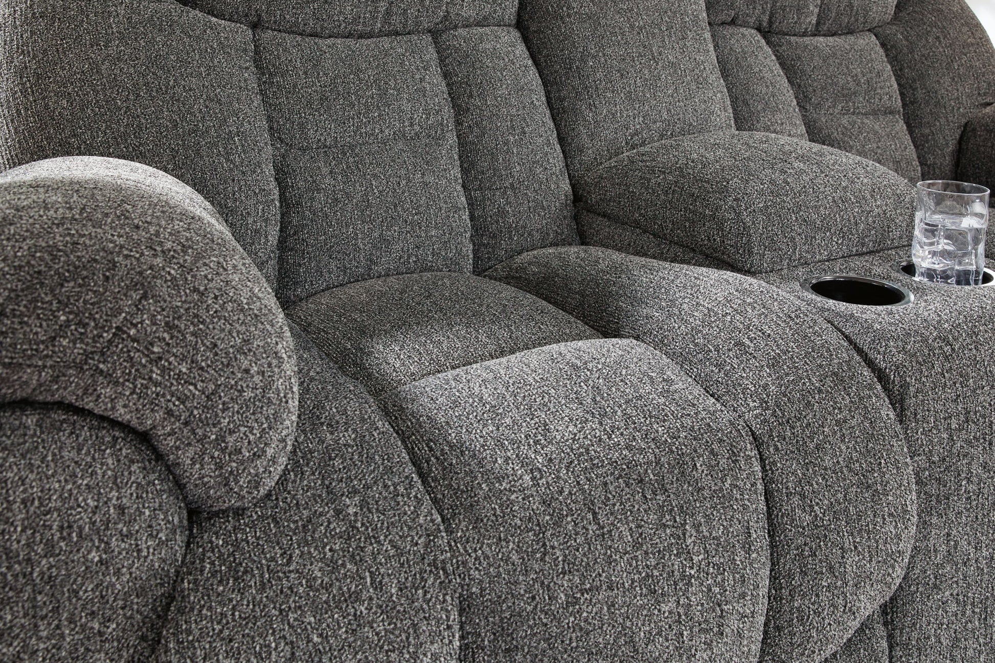Foreside - Charcoal - Dbl Reclining Loveseat with Console - Hornell Furniture Outlet