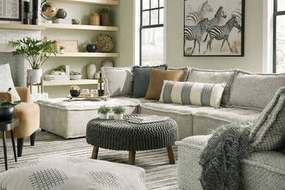 Bales - Accent Chair - Hornell Furniture Outlet