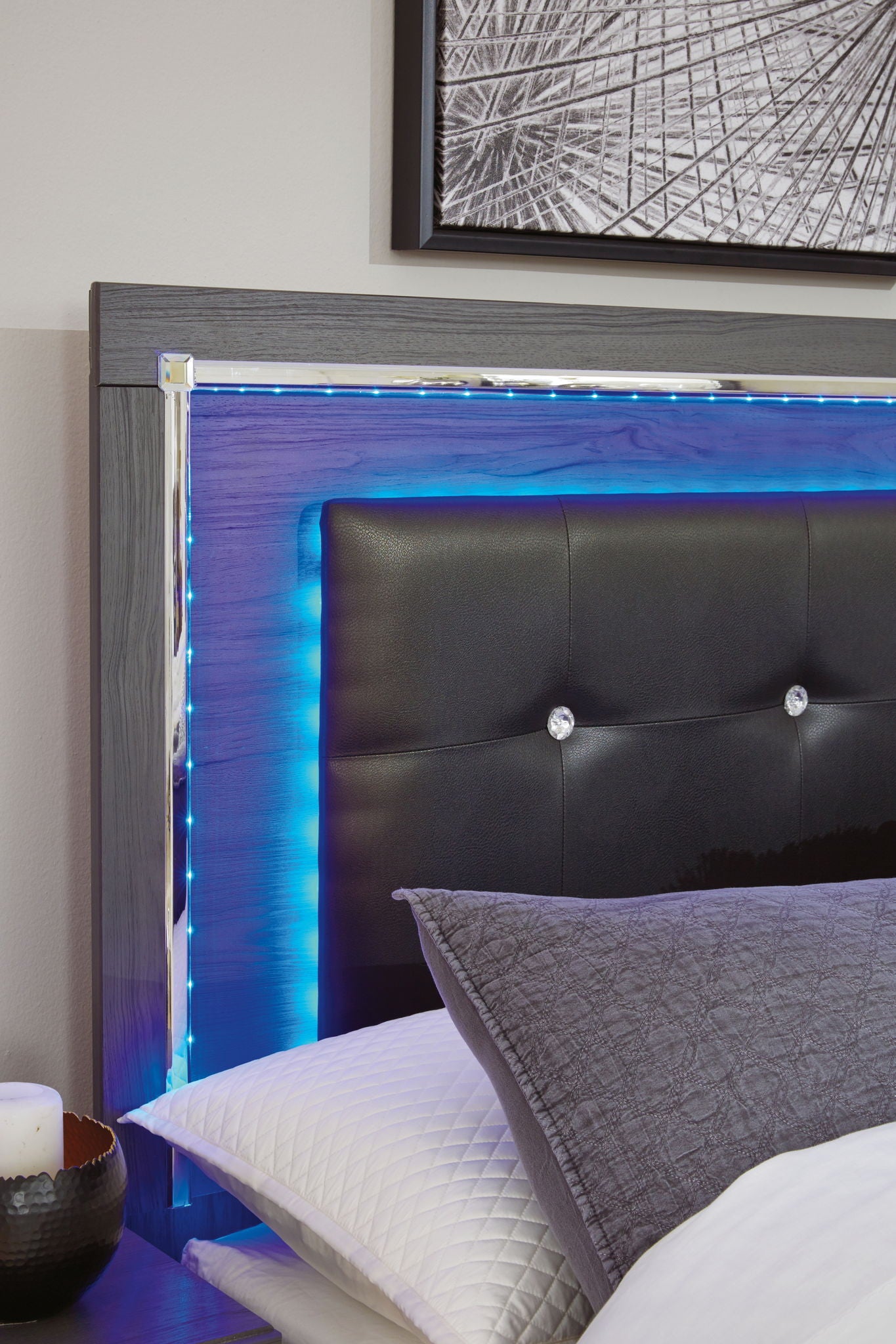 Lodanna - Upholstered Panel Headboard - Hornell Furniture Outlet