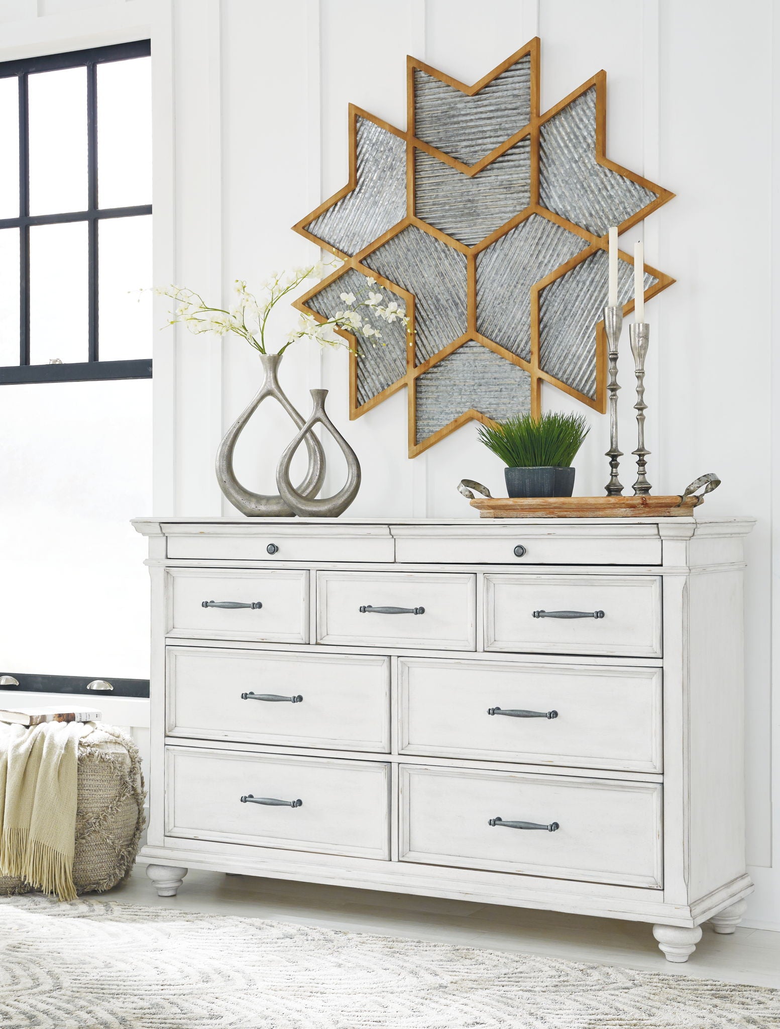 Kanwyn - Dresser, Mirror - Hornell Furniture Outlet