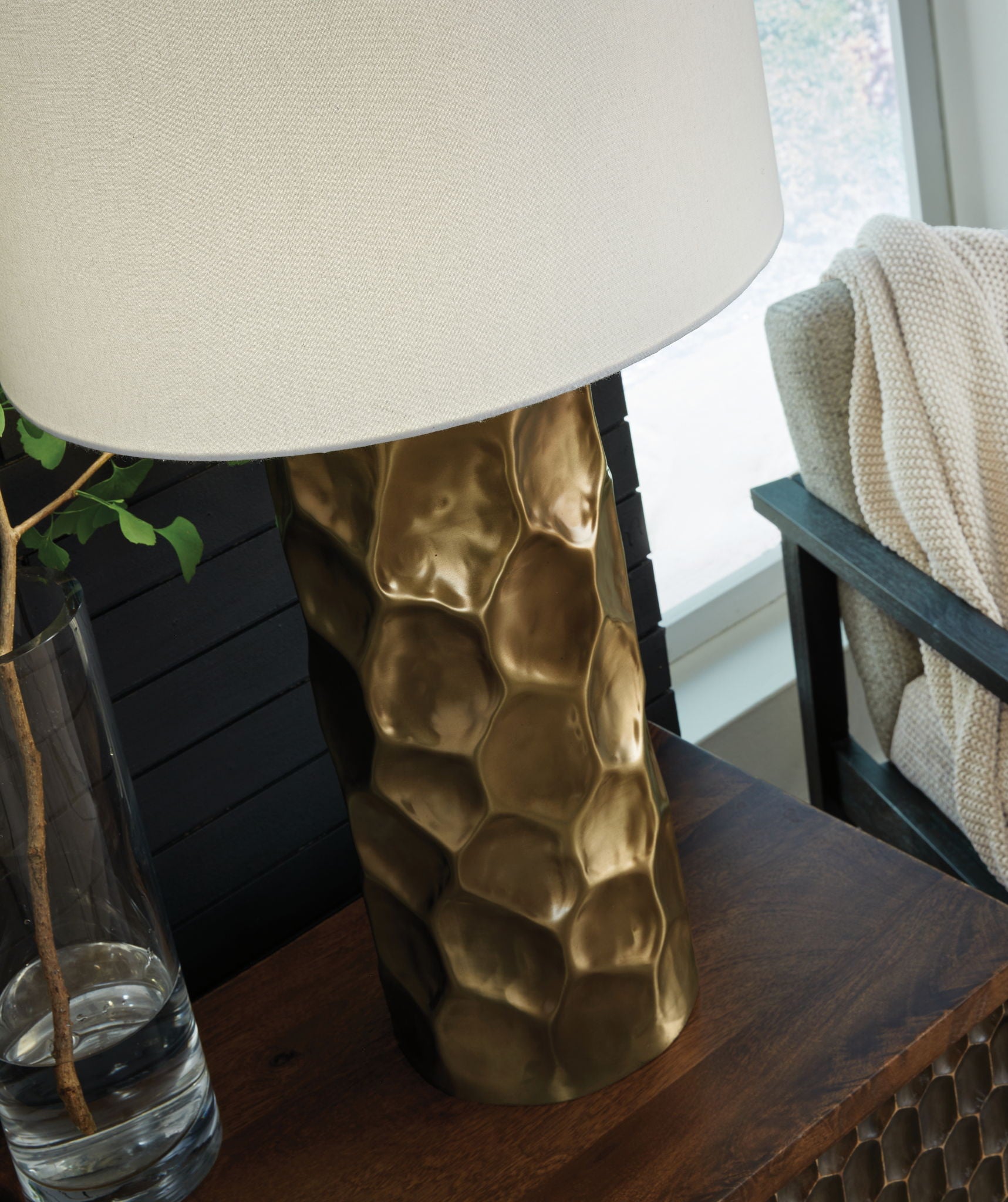 Marshawn - Gold Finish - Metal Table Lamp - Hornell Furniture Outlet