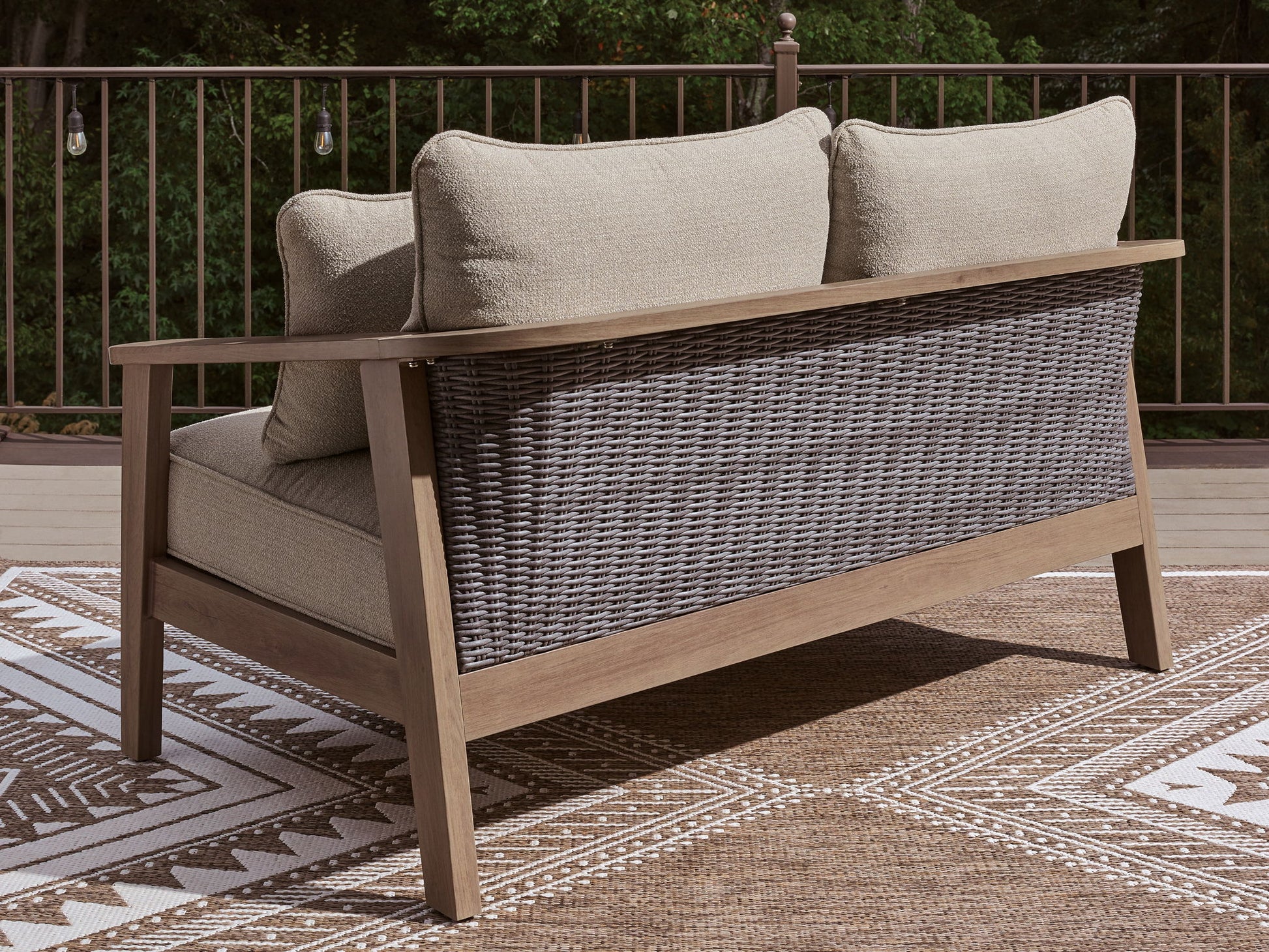 Harmony Headlands - Loveseat With Cushion - Natural / Gray - Hornell Furniture Outlet
