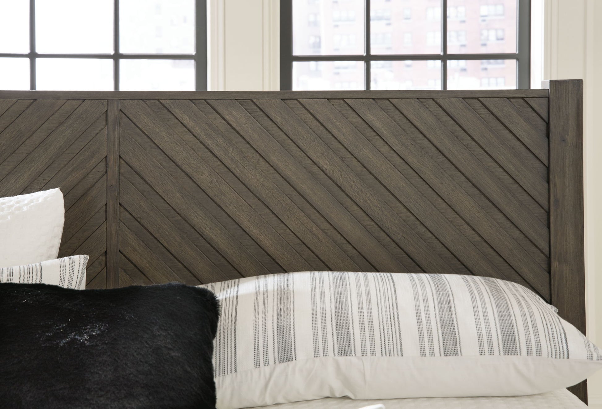 Arkenton - Panel Bed - Hornell Furniture Outlet