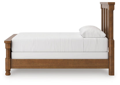 Rowlenstown - Poster Bed - Hornell Furniture Outlet