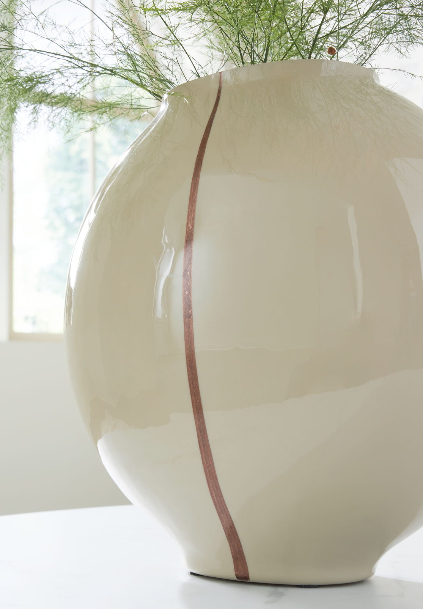 Sheabourne - Vase - Hornell Furniture Outlet