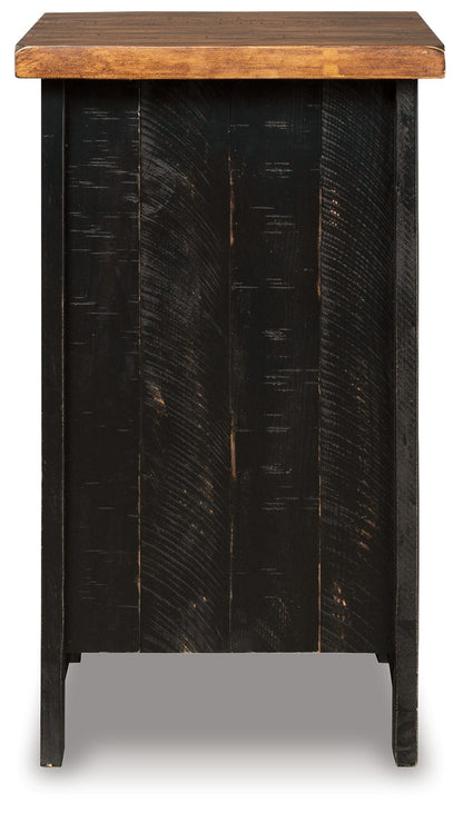 Valebeck - Black / Brown - Chair Side End Table - Hornell Furniture Outlet