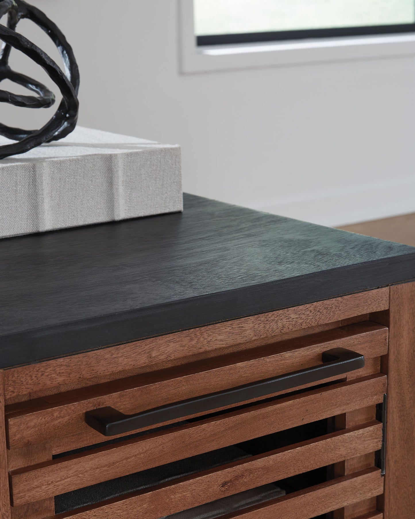 Kallari - Warm Brown / Black - Chair Side End Table - Hornell Furniture Outlet