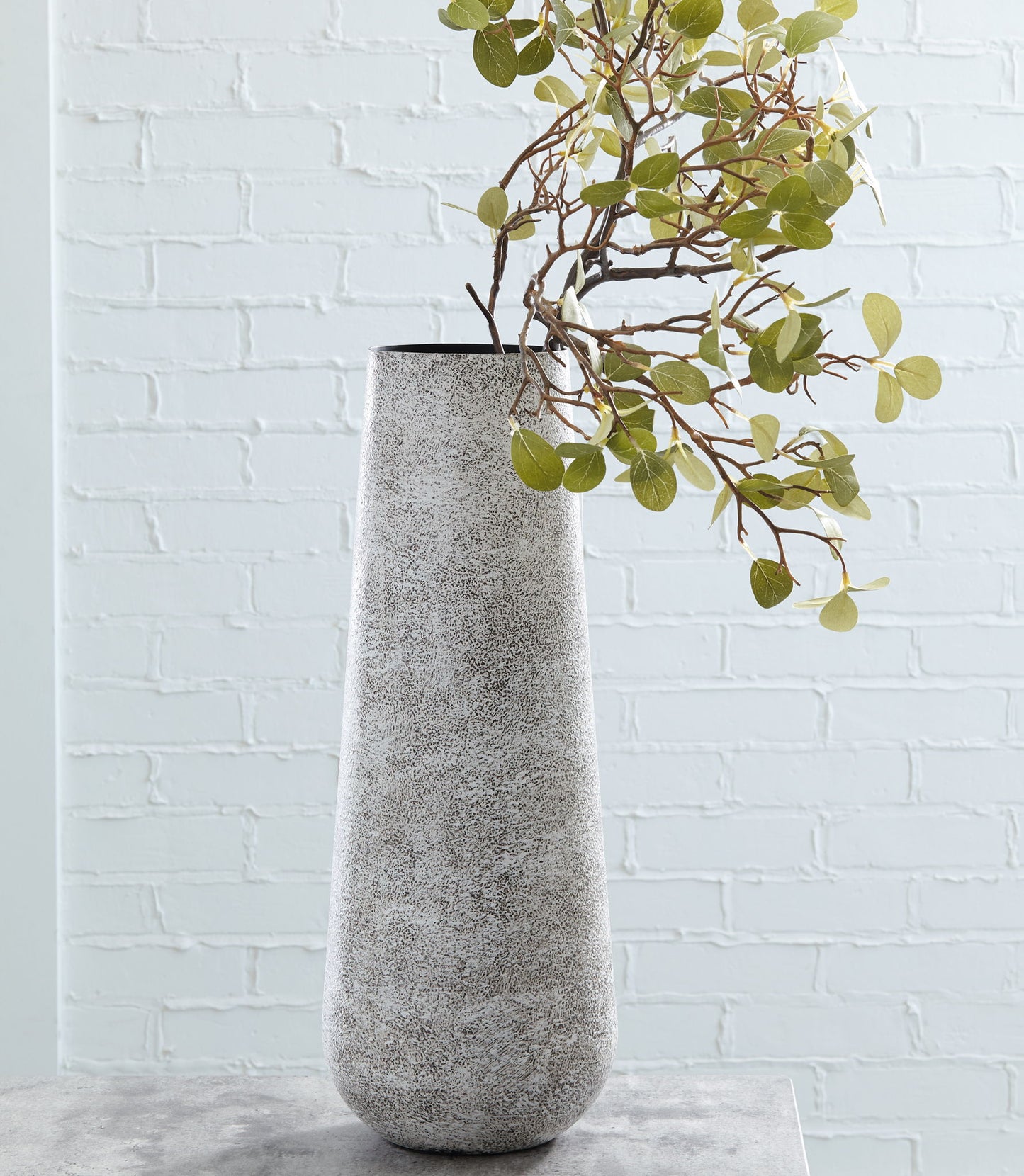 Fynn - Vase - Hornell Furniture Outlet