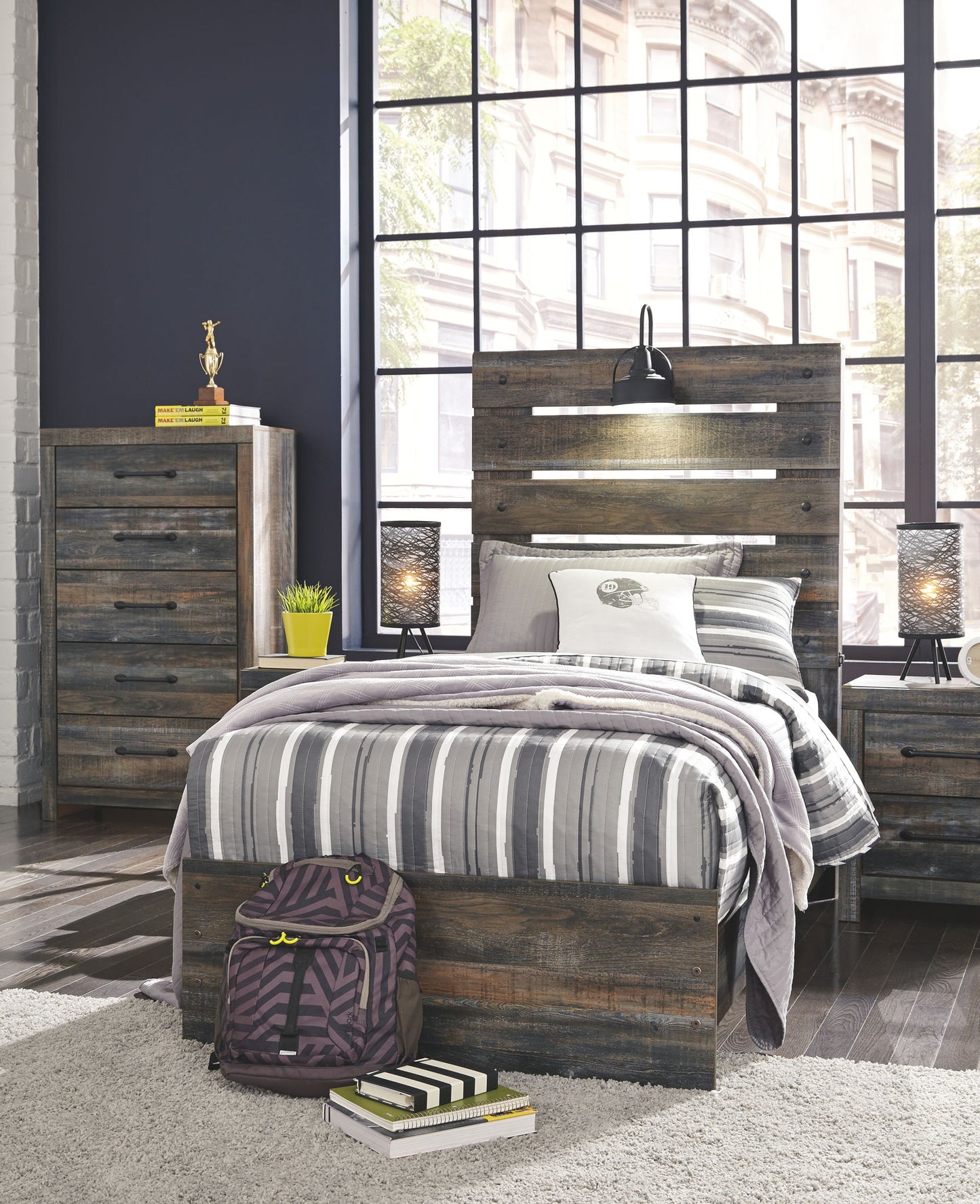 Drystan - Panel Bed - Hornell Furniture Outlet