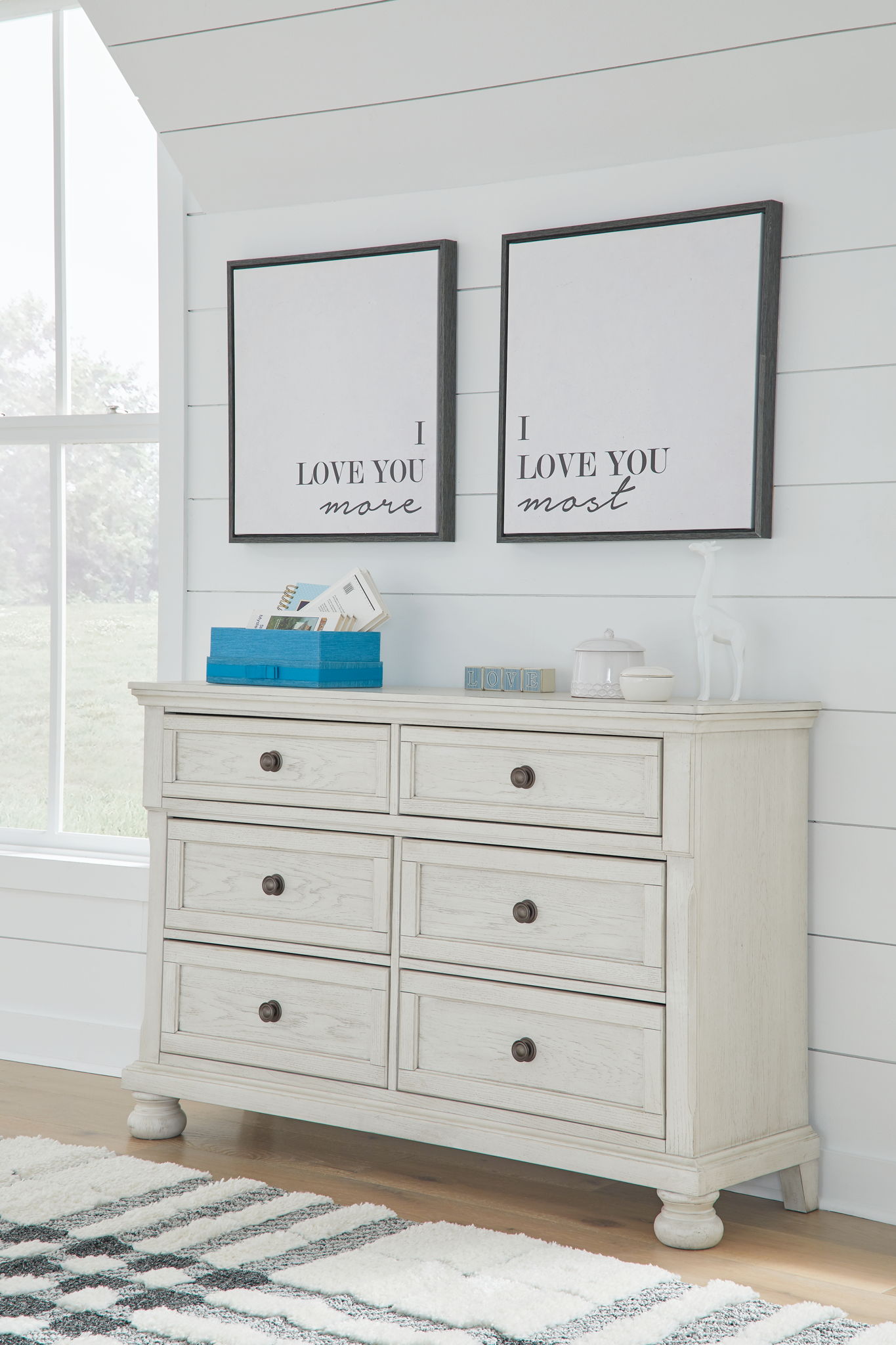 Robbinsdale - Dresser - Hornell Furniture Outlet