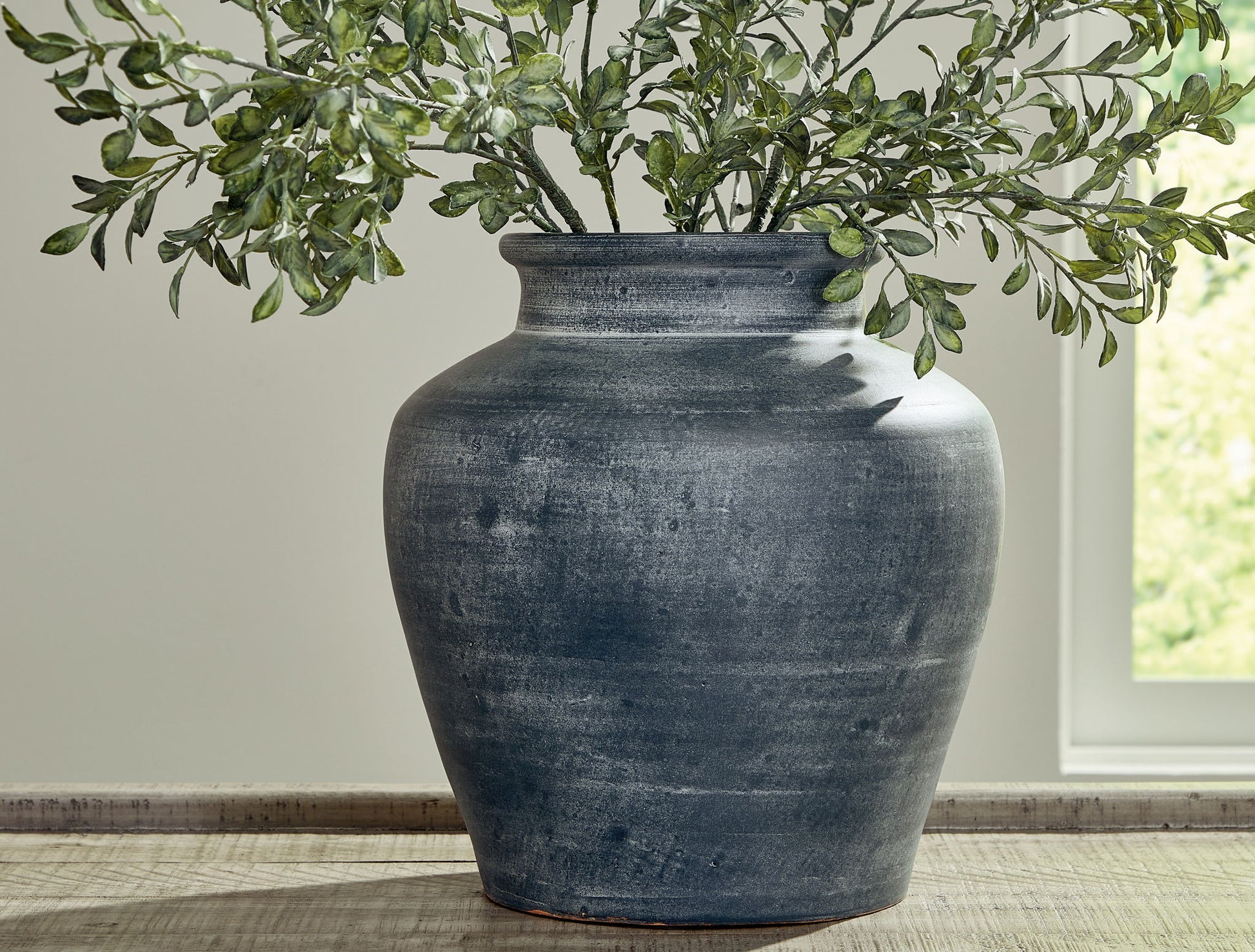 Meadie - 12" Vase - Hornell Furniture Outlet