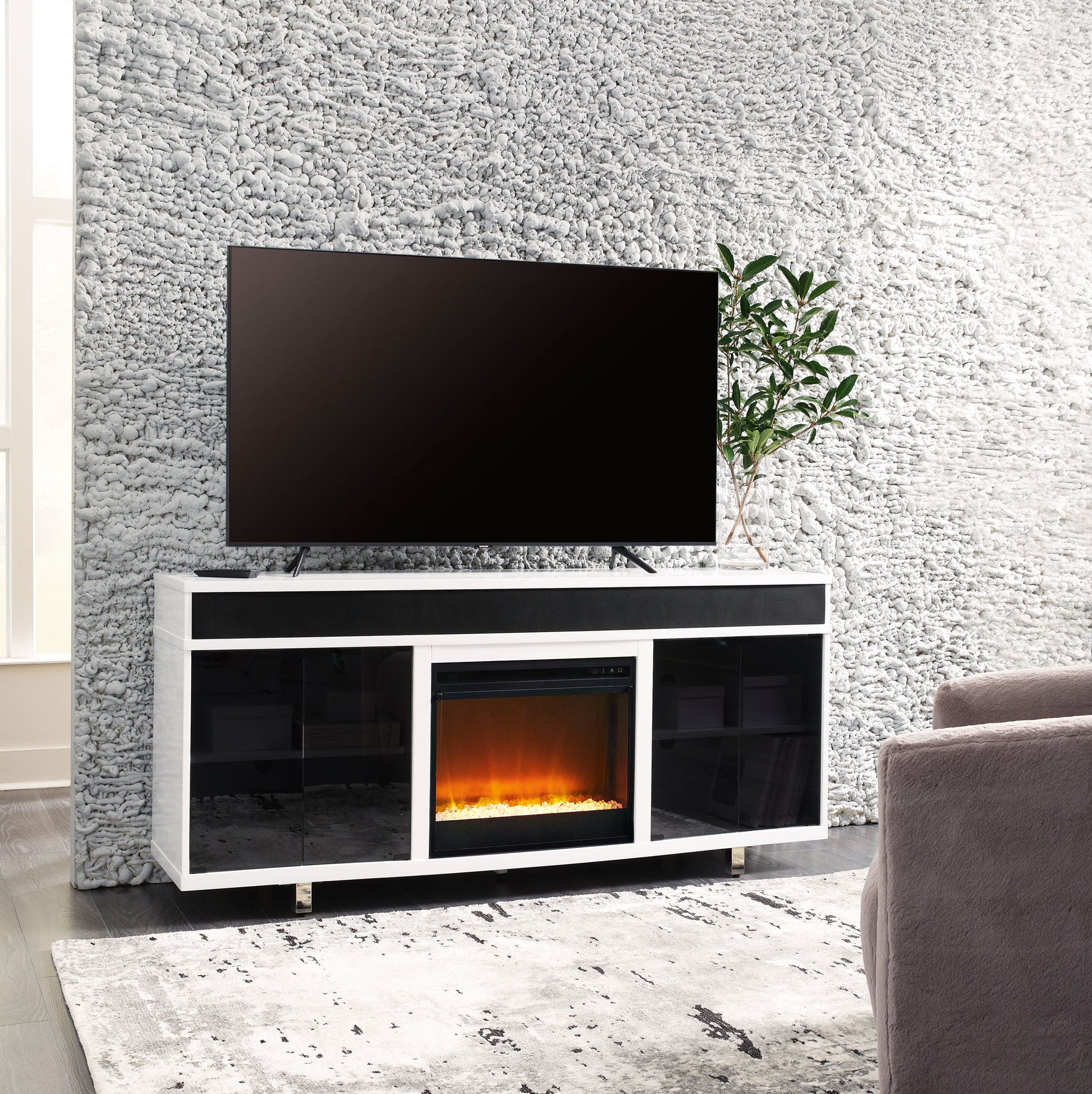 Gardoni - White / Black - 72" TV Stand With Electric Fireplace - Hornell Furniture Outlet