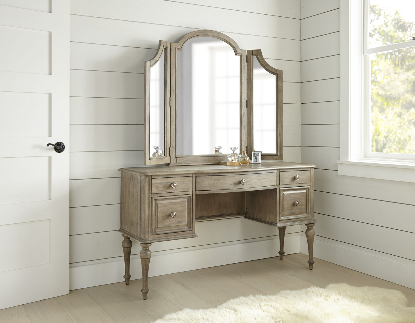 Highland Park - Vanity Desk - Hornell Furniture Outlet