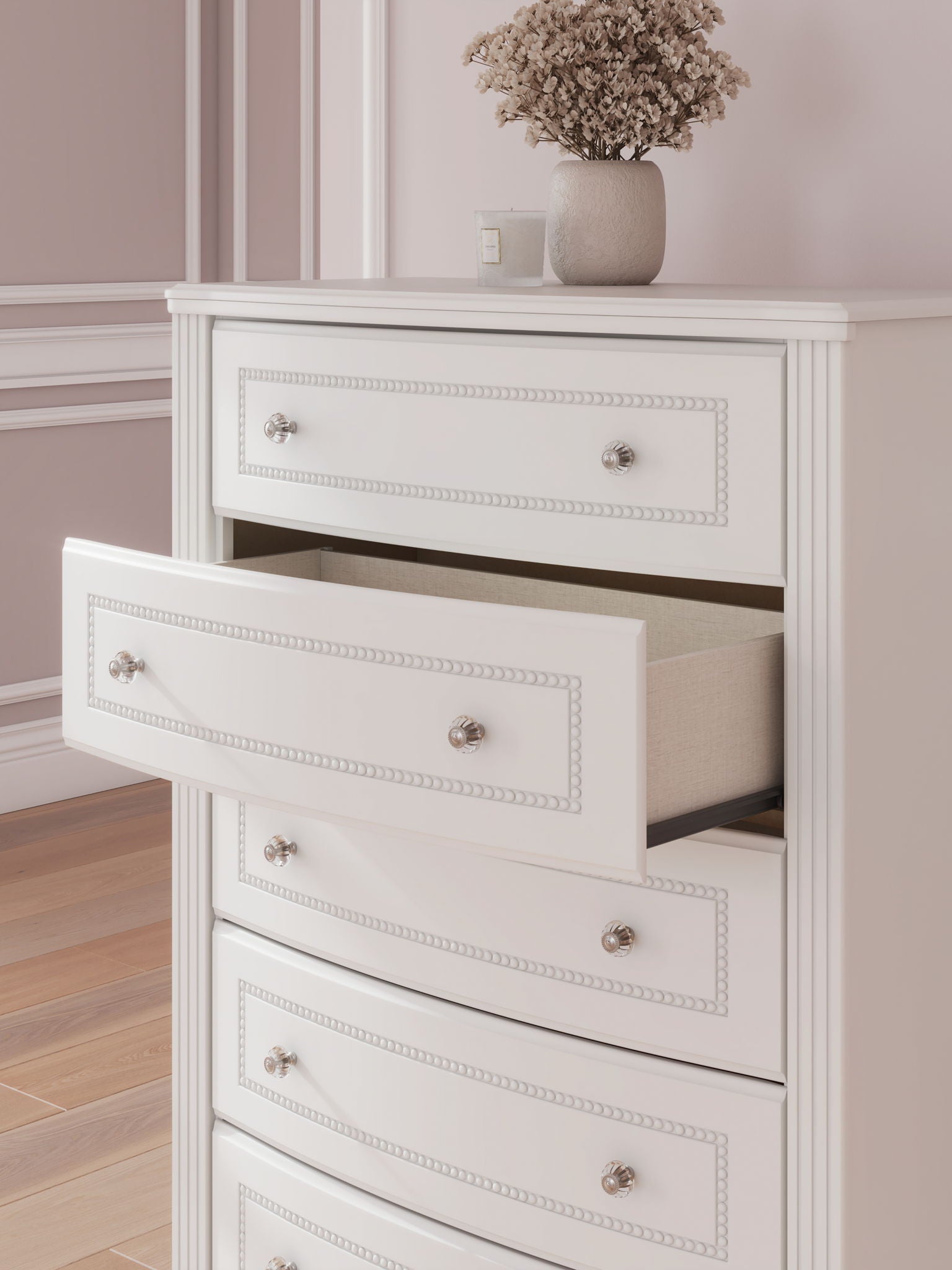 Kozlani - Five Drawer Chest - White - Hornell Furniture Outlet