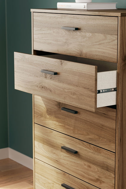 Deanlow - Honey - Five Drawer Chest - Hornell Furniture Outlet