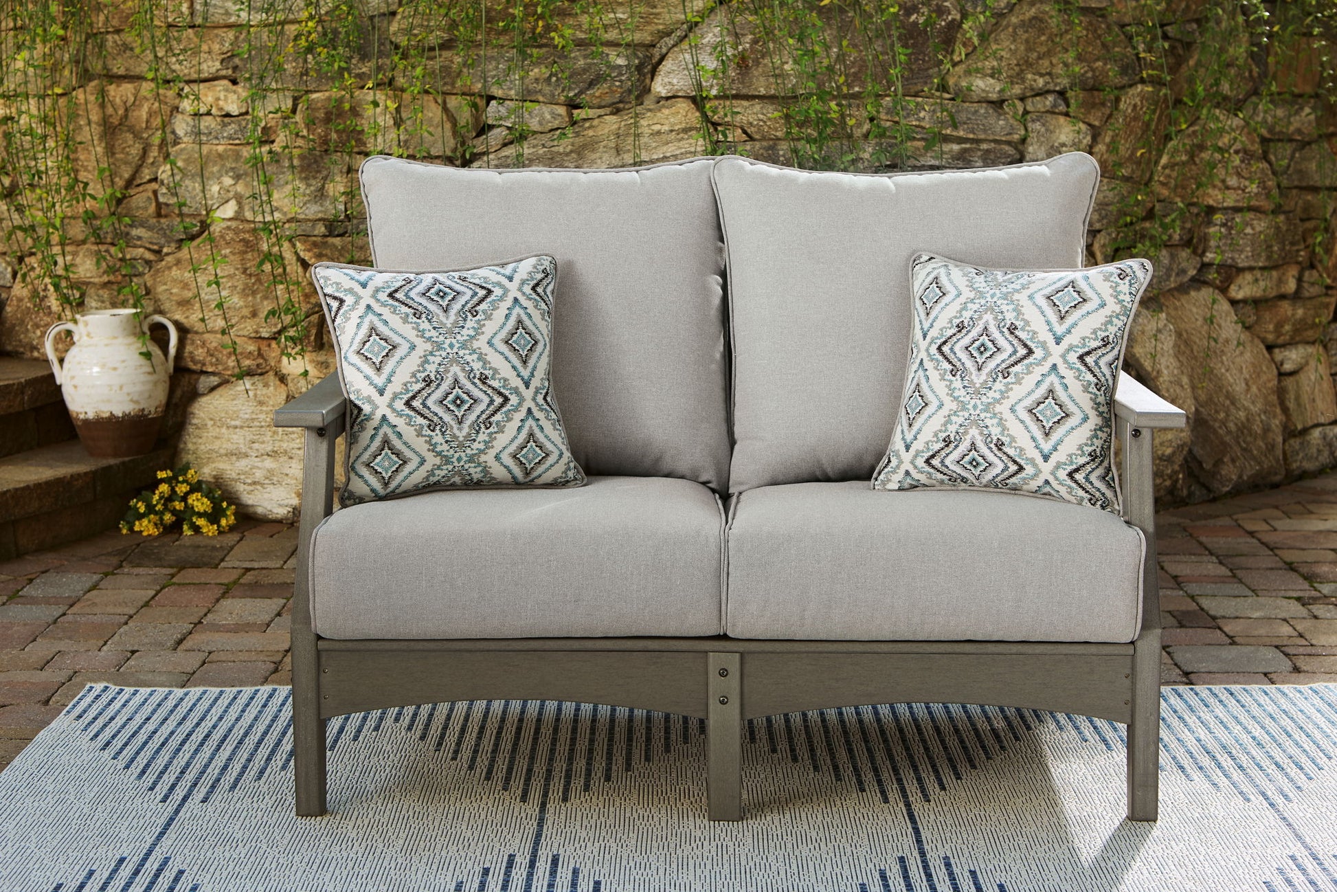 Visola - Loveseat w/Cushion - Gray - Hornell Furniture Outlet
