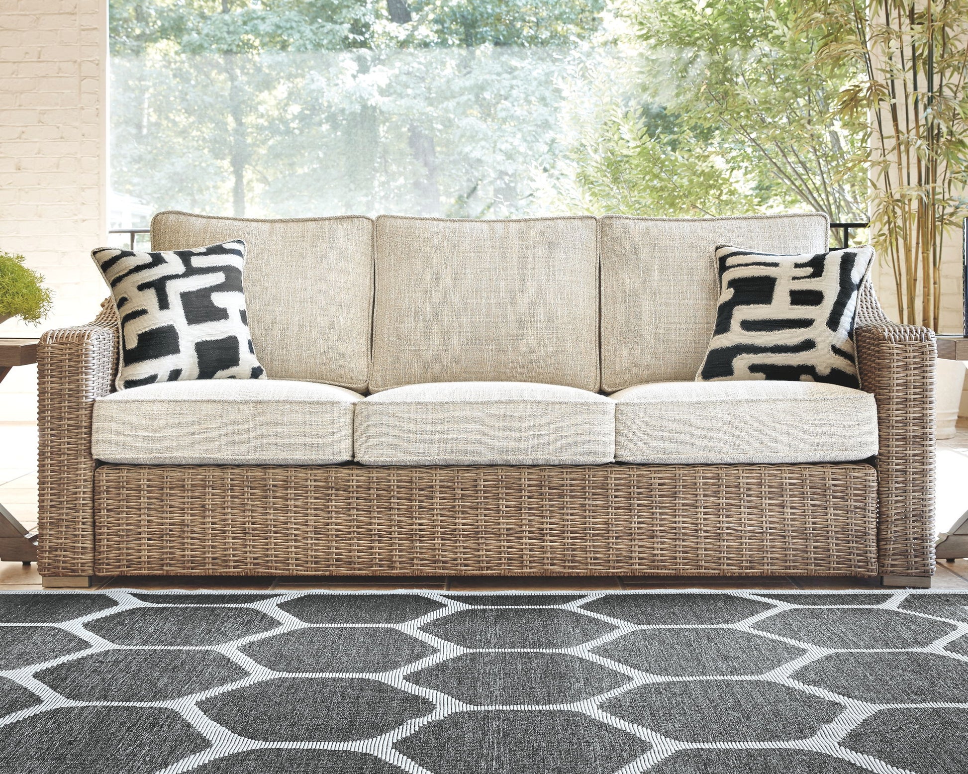 Beachcroft - Beige - 6 Pc. - Lounge Set - Hornell Furniture Outlet