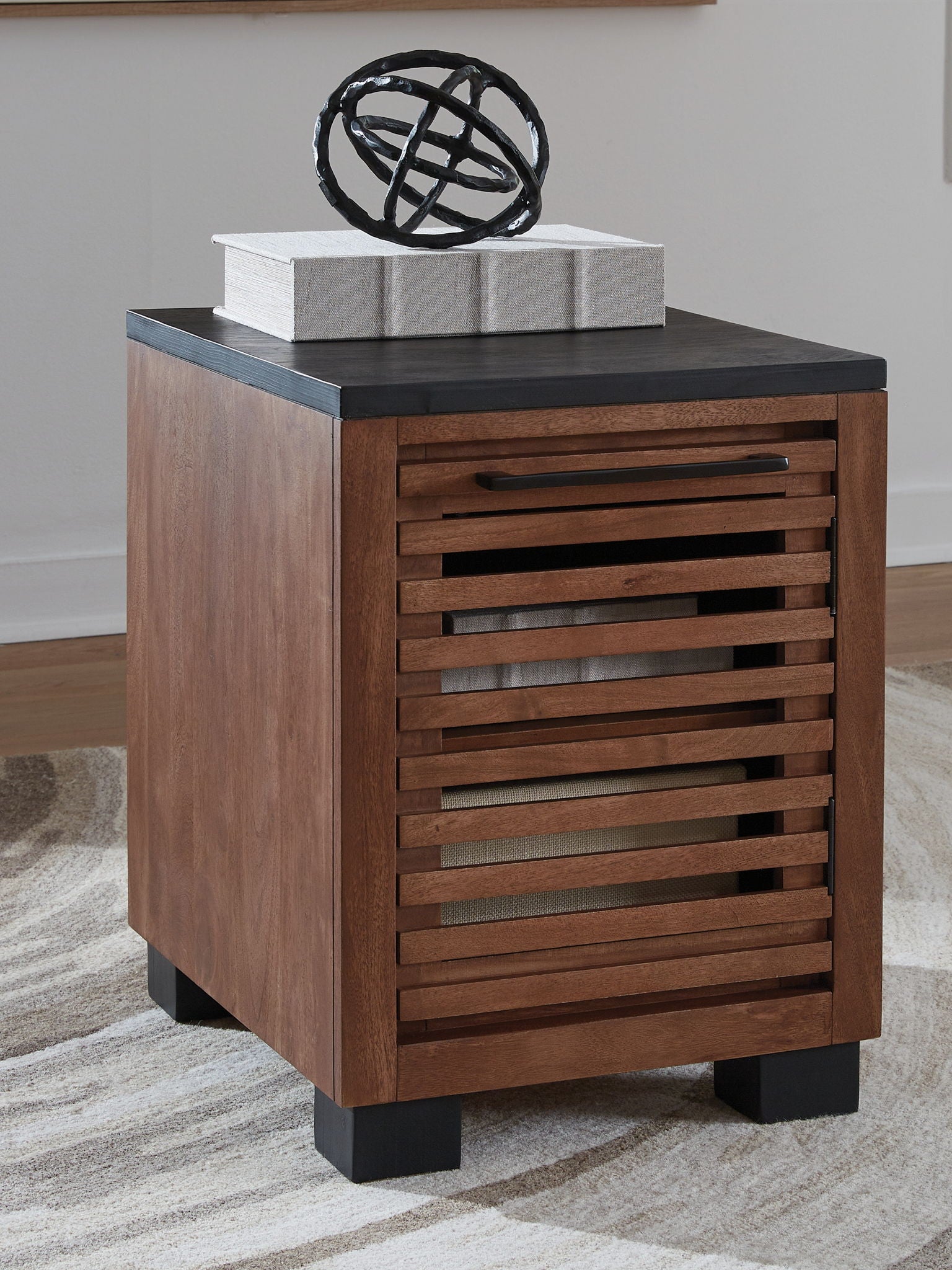Kallari - Warm Brown / Black - Chair Side End Table - Hornell Furniture Outlet