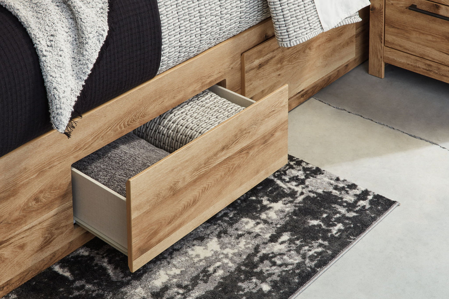 Hyanna - Storage Bed - Hornell Furniture Outlet