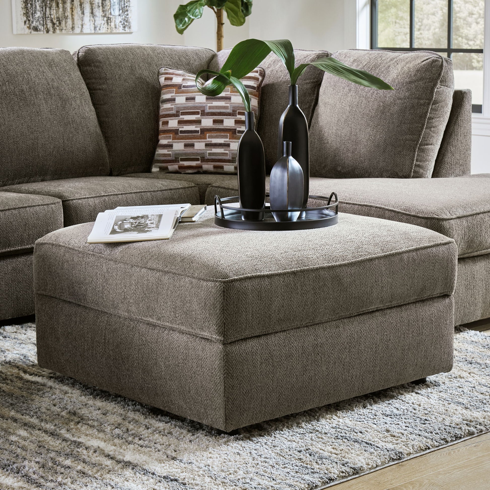 O'phannon - Ottoman With Storage - Hornell Furniture Outlet