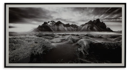 Delstone - Black / White - Wall Art - Hornell Furniture Outlet