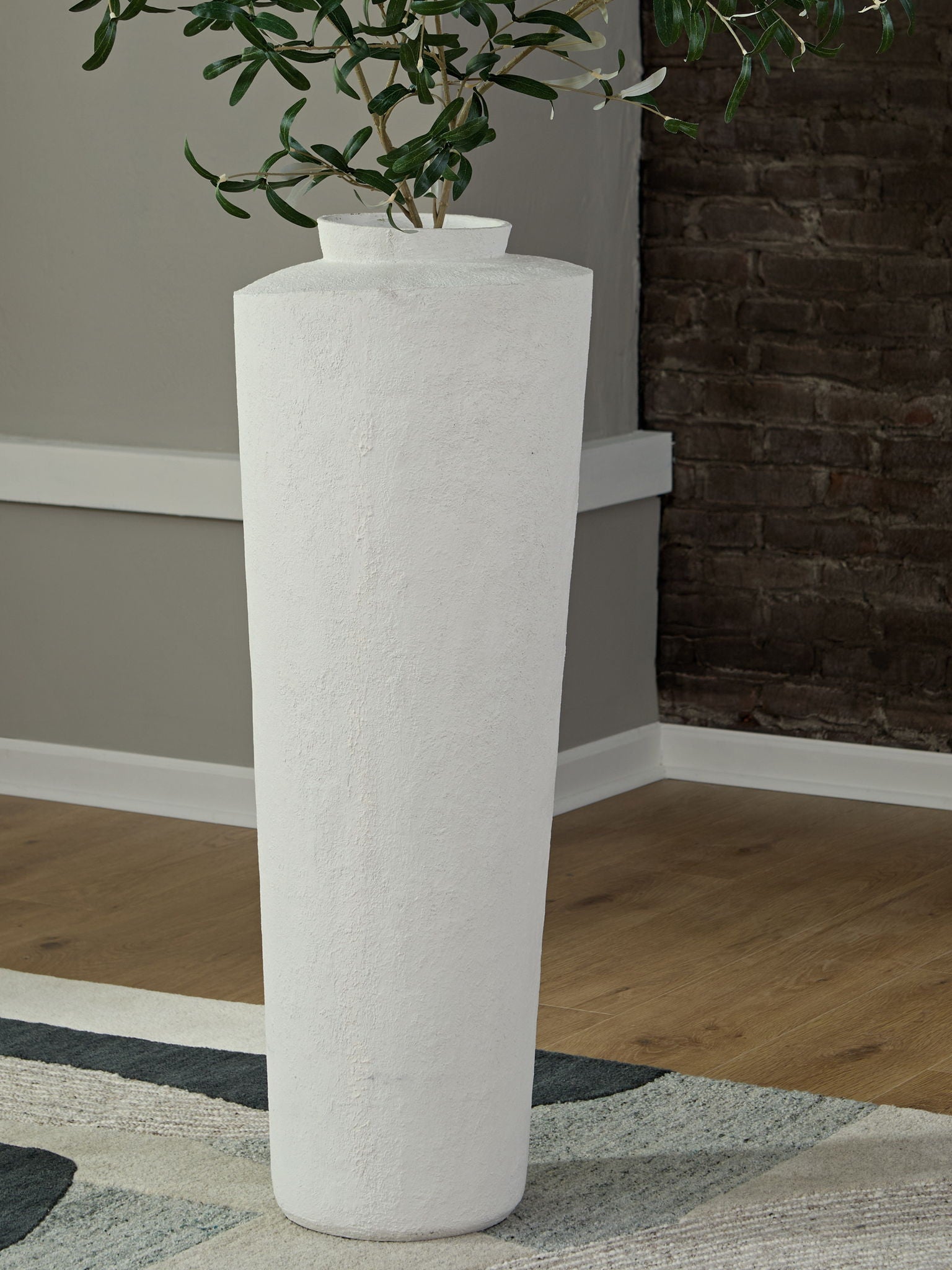 Flurinworth - Vase - Hornell Furniture Outlet