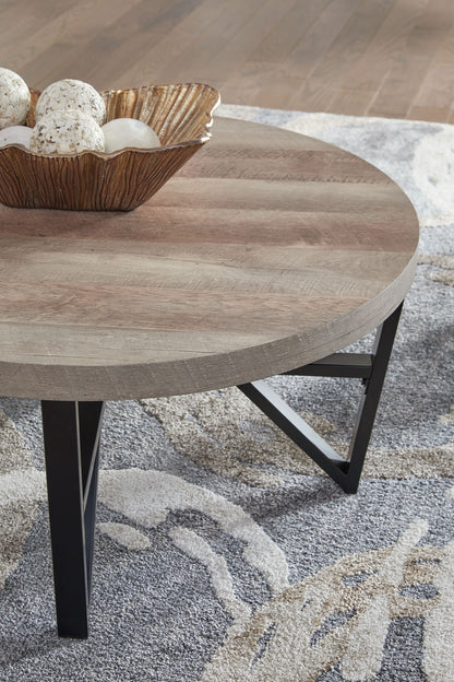Deanlee - Grayish Brown / Black - Occasional Table Set (Set of 3) - Hornell Furniture Outlet