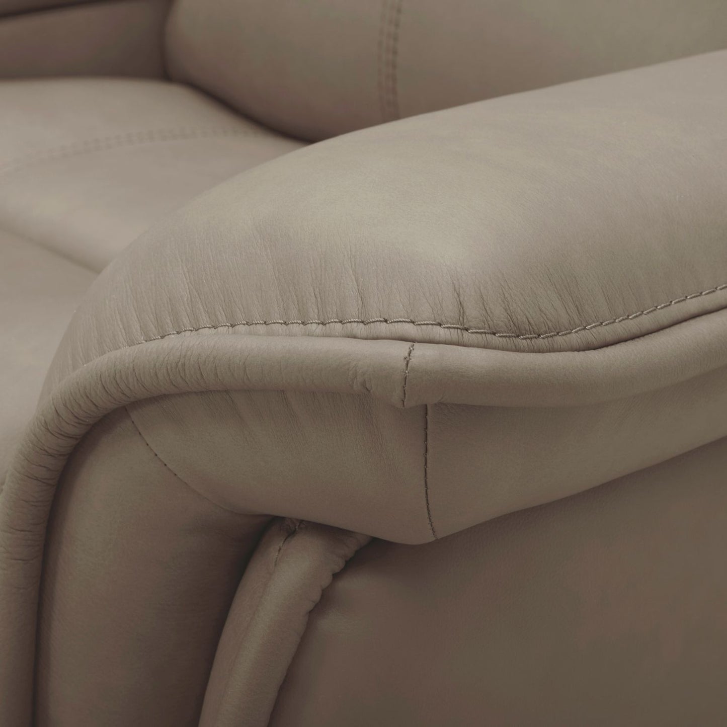 Cora - Loveseat With Console P3 & ZG - Hornell Furniture Outlet