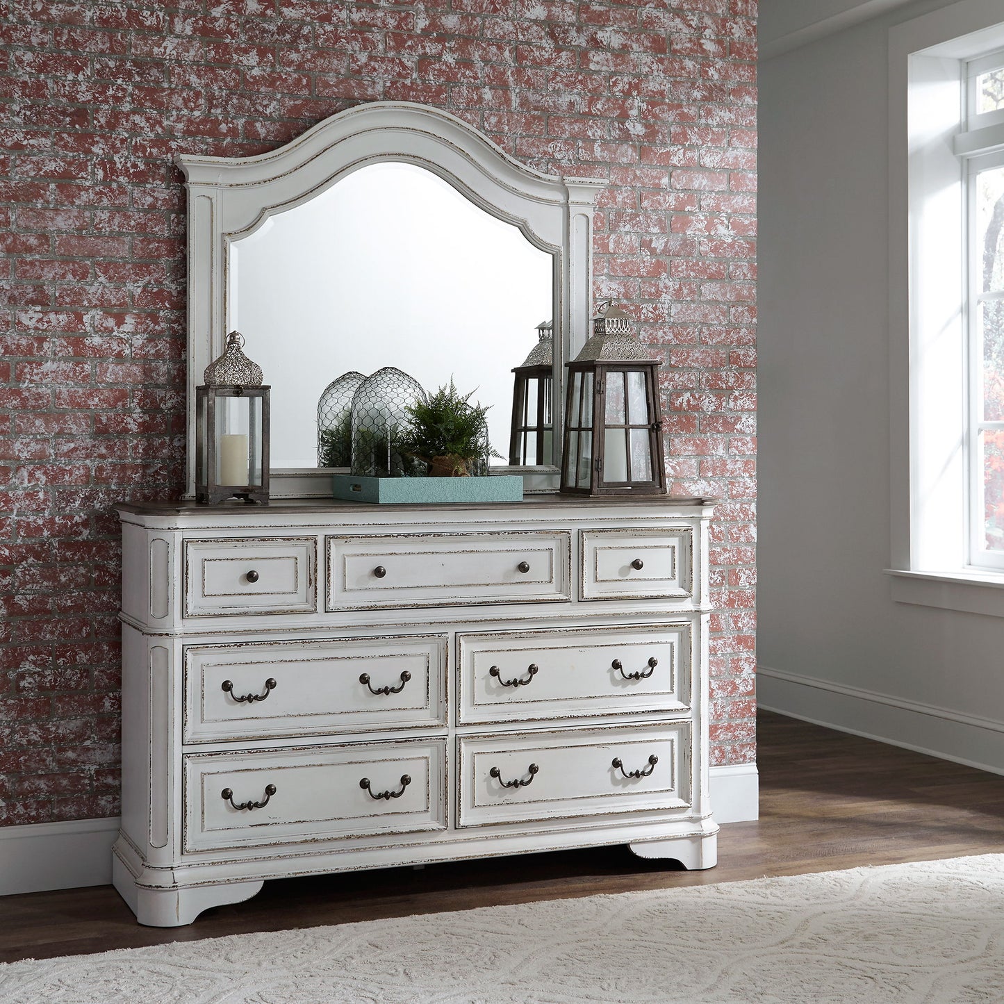 Magnolia Manor - 7 Drawer Dresser - Hornell Furniture Outlet
