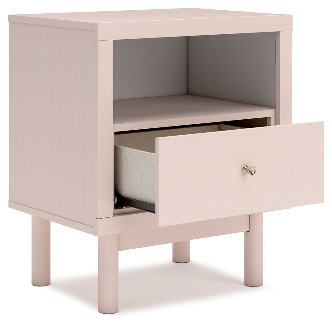 Wistenpine - Storage Bedroom Set - Hornell Furniture Outlet
