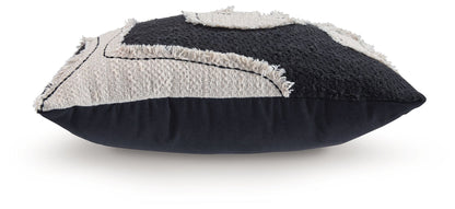 Veerbank - Pillow - Hornell Furniture Outlet