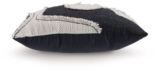 Veerbank - Pillow - Hornell Furniture Outlet