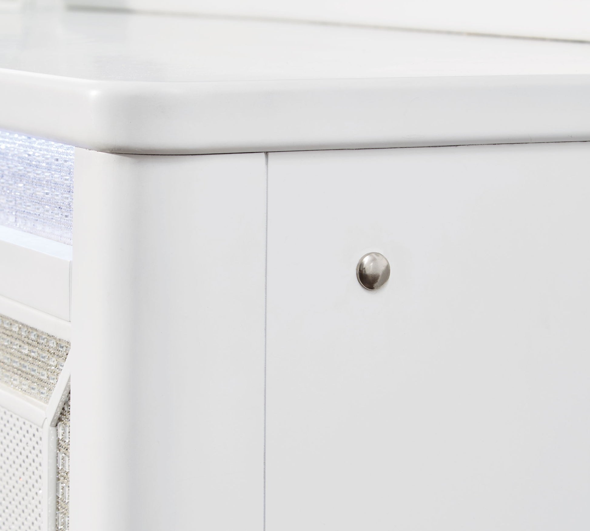 Chalanna - White - Dresser And Mirror - Hornell Furniture Outlet