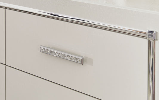 Zyniden - Silver - Five Drawer Chest - Hornell Furniture Outlet
