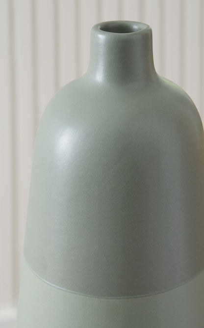 Peerland - Vase - Hornell Furniture Outlet
