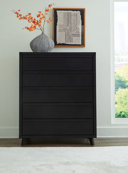 Danziar - Black - Five Drawer Wide Chest - Hornell Furniture Outlet