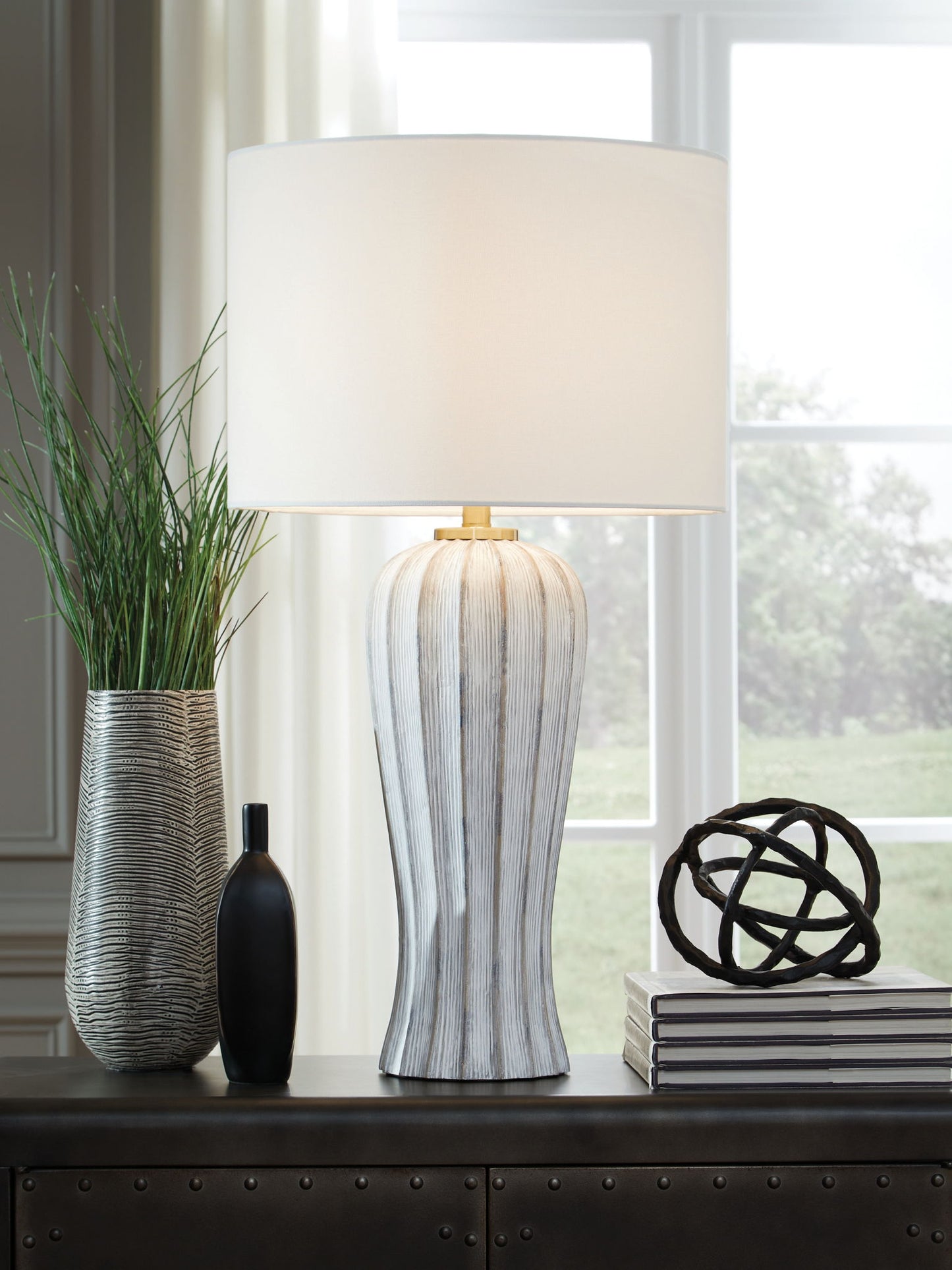 Lanwell - Antique Gray - Poly Table Lamp - Hornell Furniture Outlet