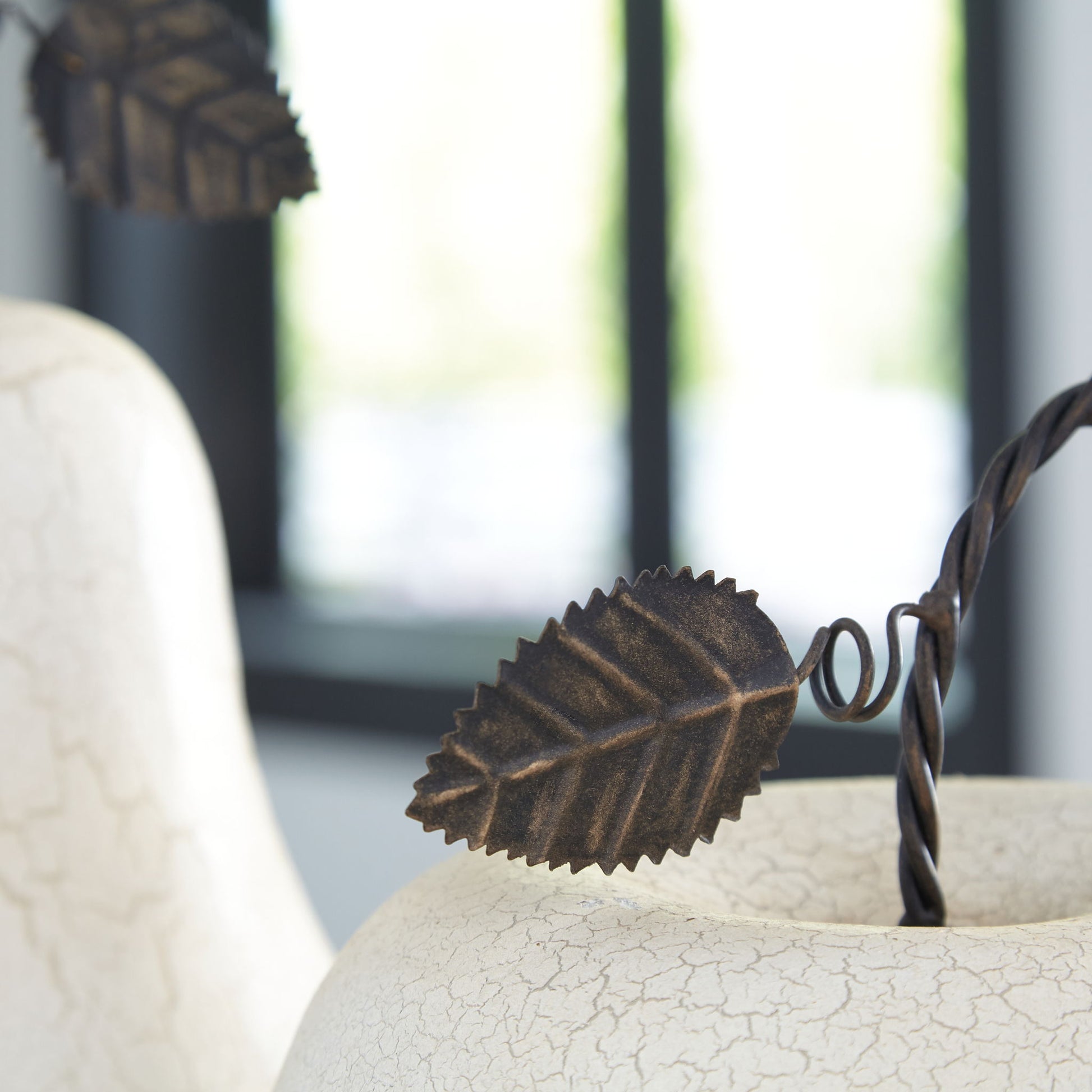 Bidelia - Sculpture Set (Set of 2) - Antique White - Hornell Furniture Outlet