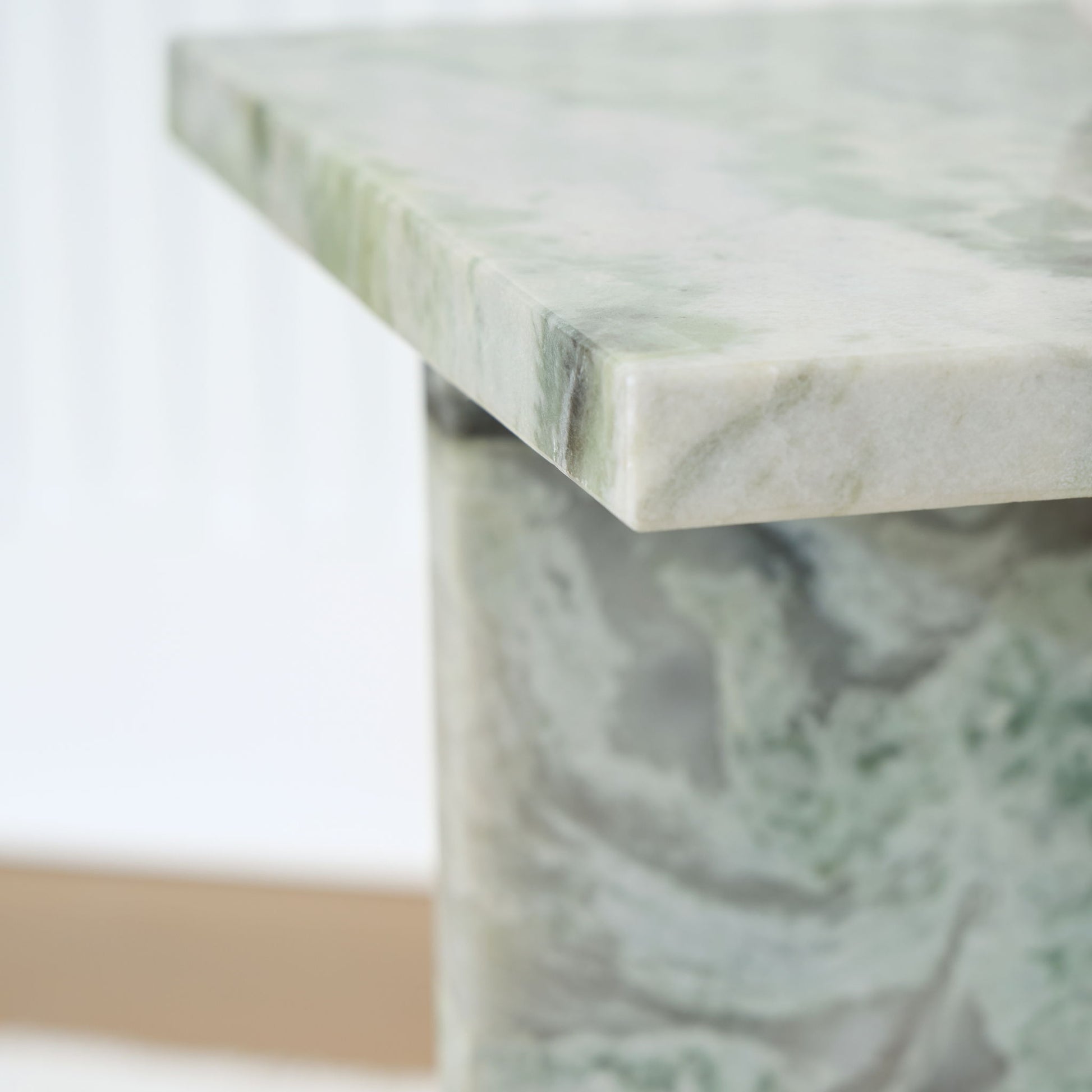 Deaconwell - White / Green - Accent Table - Hornell Furniture Outlet