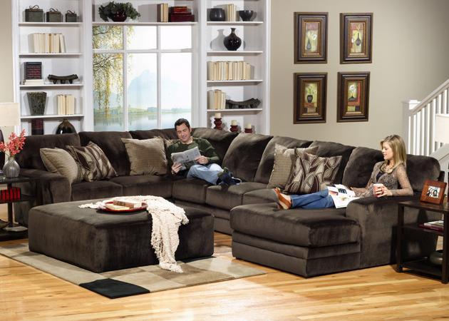 Everest - Cocktail Ottoman - Hornell Furniture Outlet