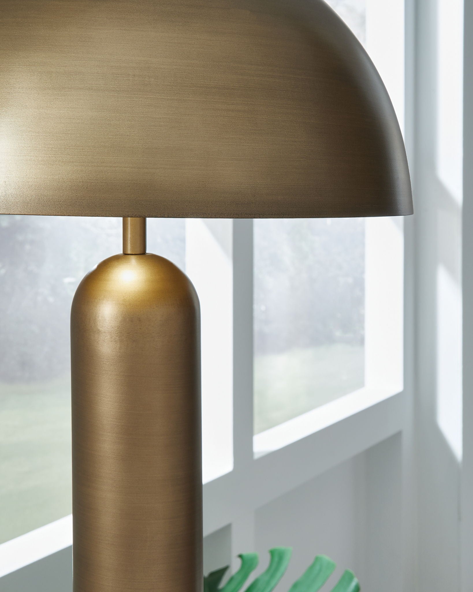 Wendfield - Metal Lamp - Hornell Furniture Outlet