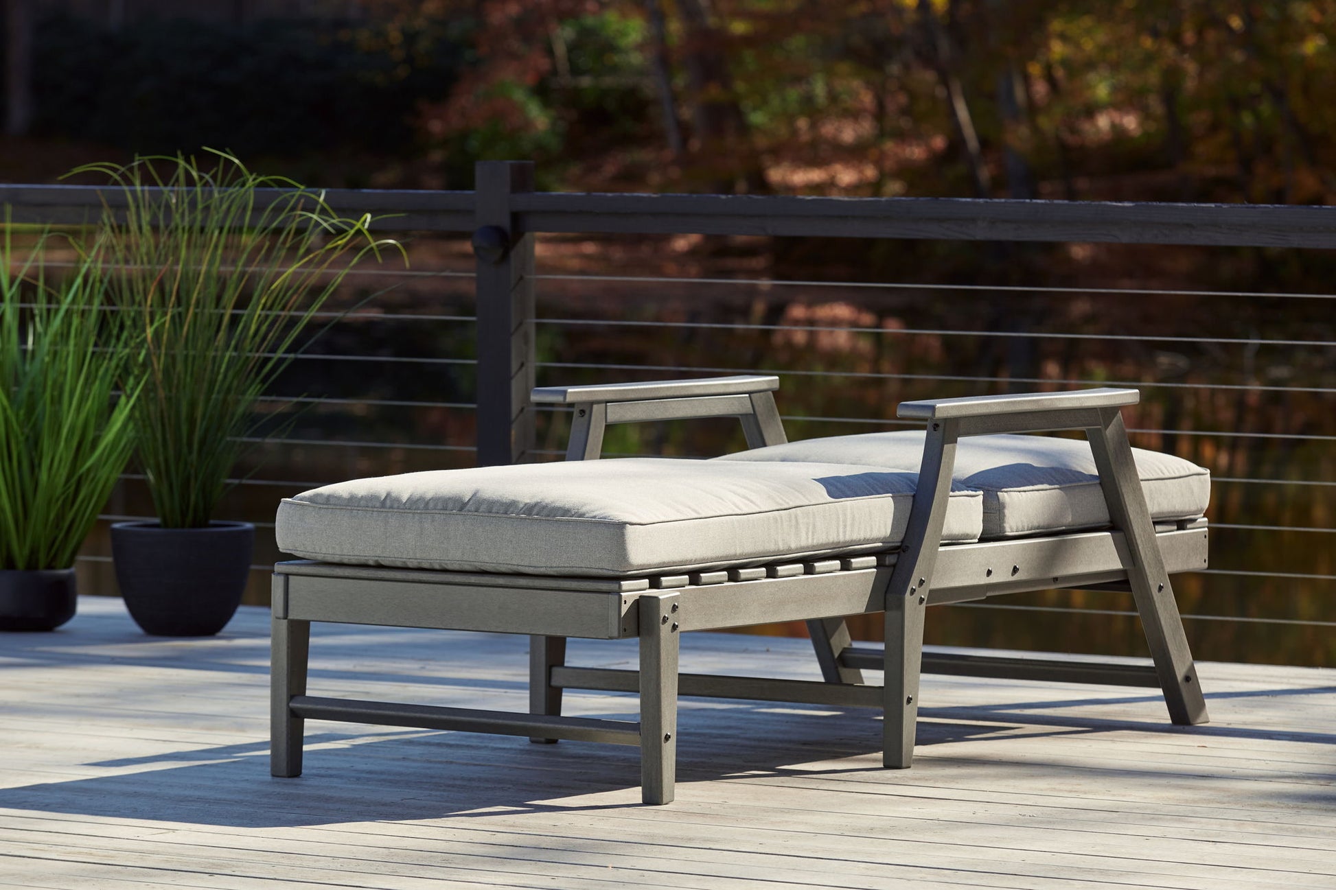 Visola - Gray - Chaise Lounge with Cushion - Hornell Furniture Outlet