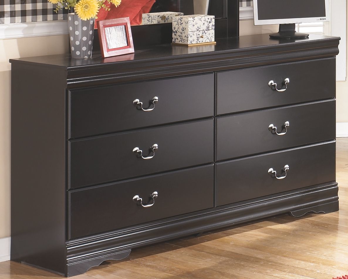 Huey Vineyard - Black - Dresser, Mirror - Hornell Furniture Outlet