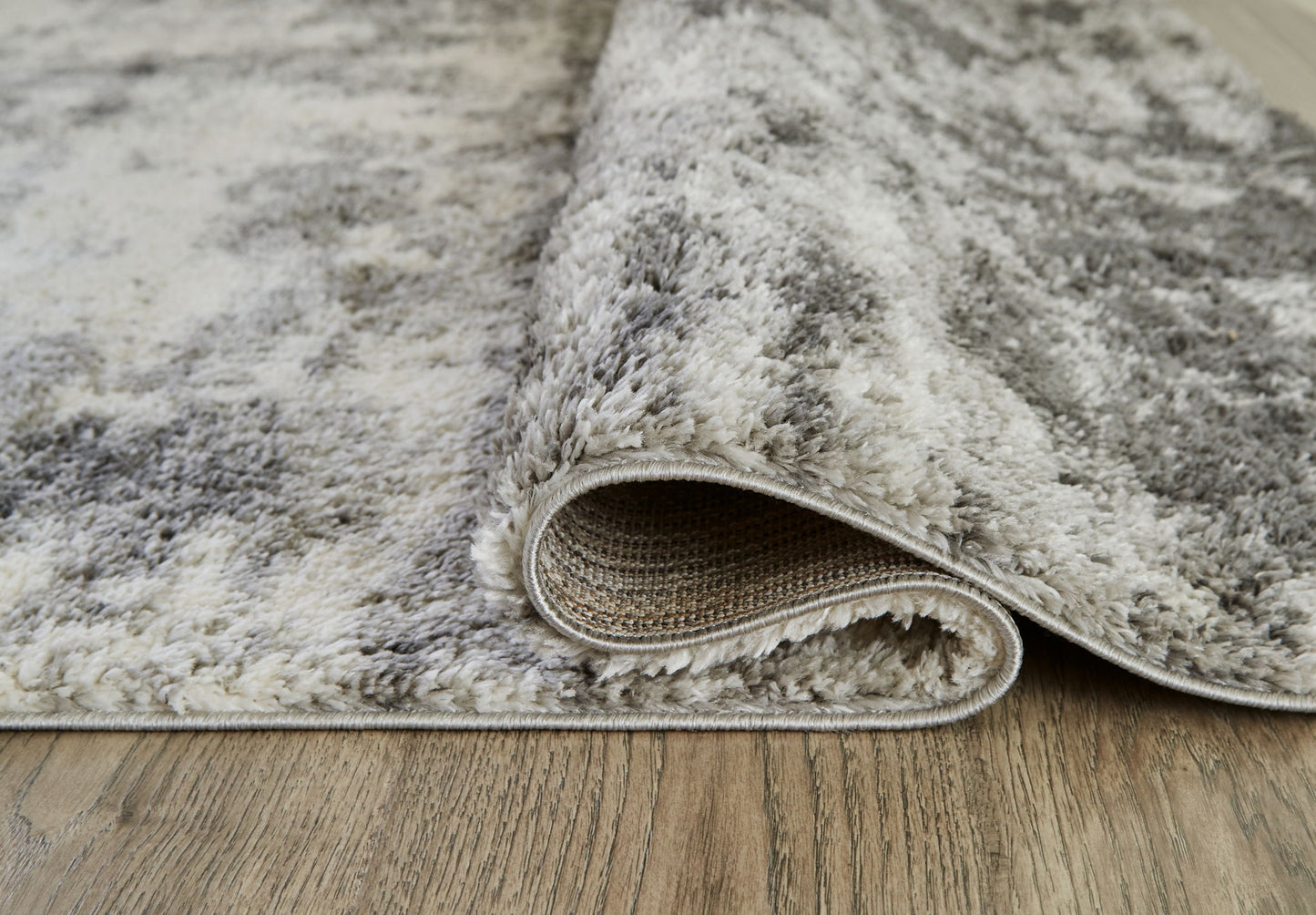 Gerdie - Rug - Hornell Furniture Outlet
