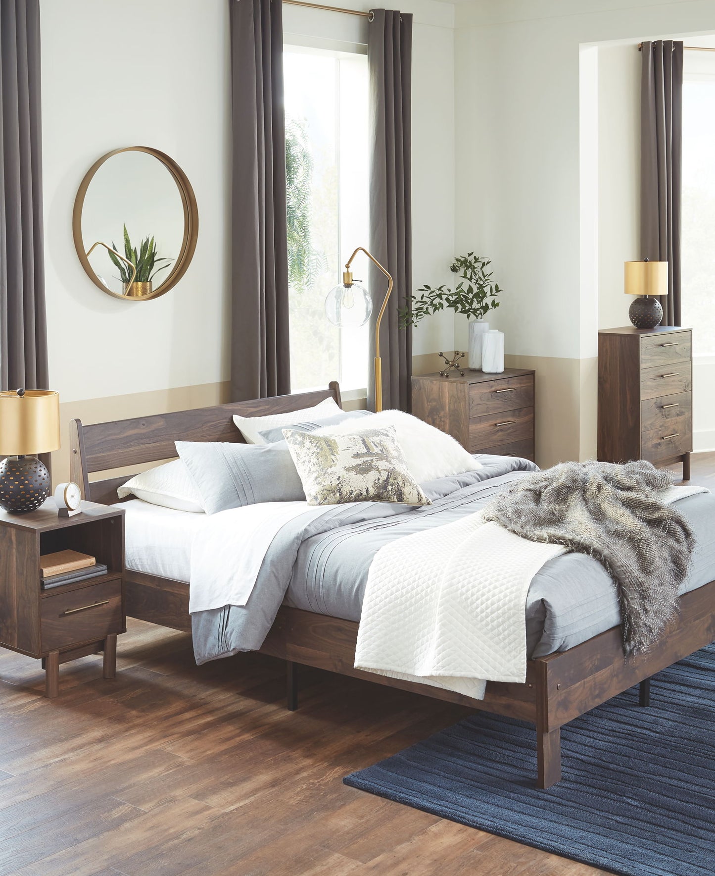 Calverson - Panel Platform Bed - Hornell Furniture Outlet