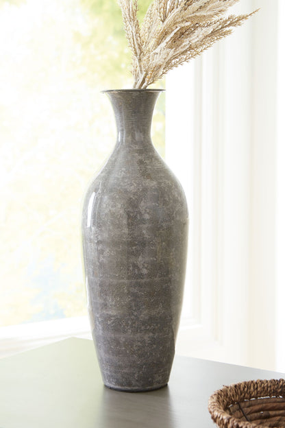 Brockwich - Vase - Hornell Furniture Outlet