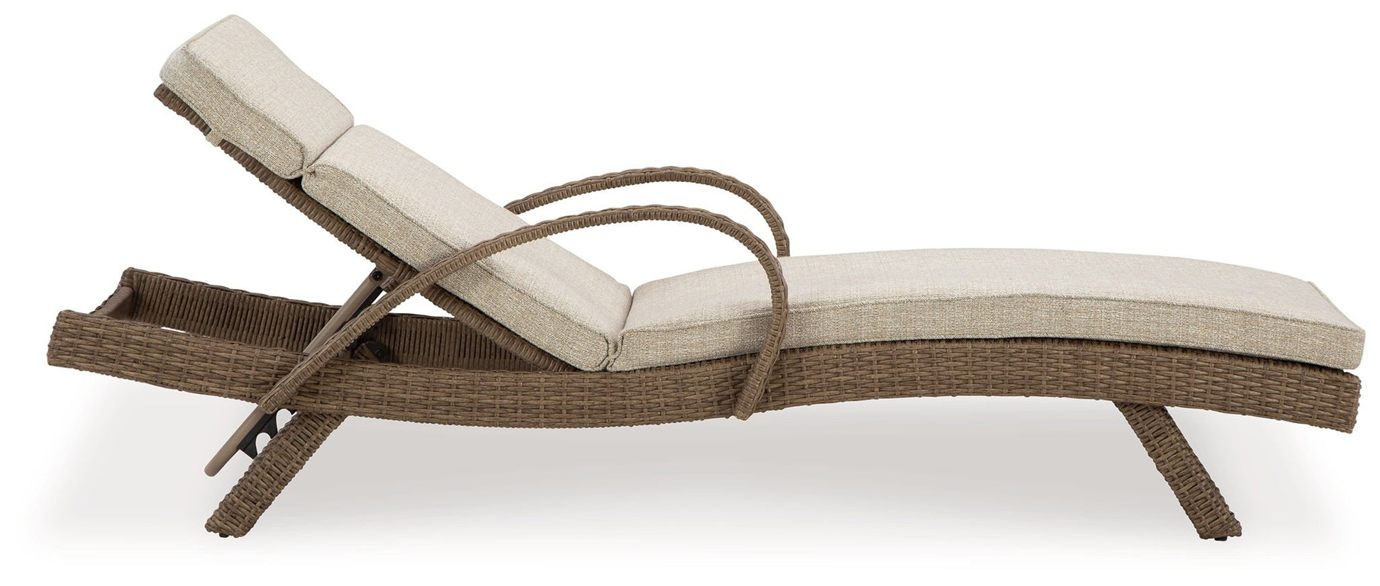 Beachcroft - Beige - Chaise Lounge With Cushion - Hornell Furniture Outlet
