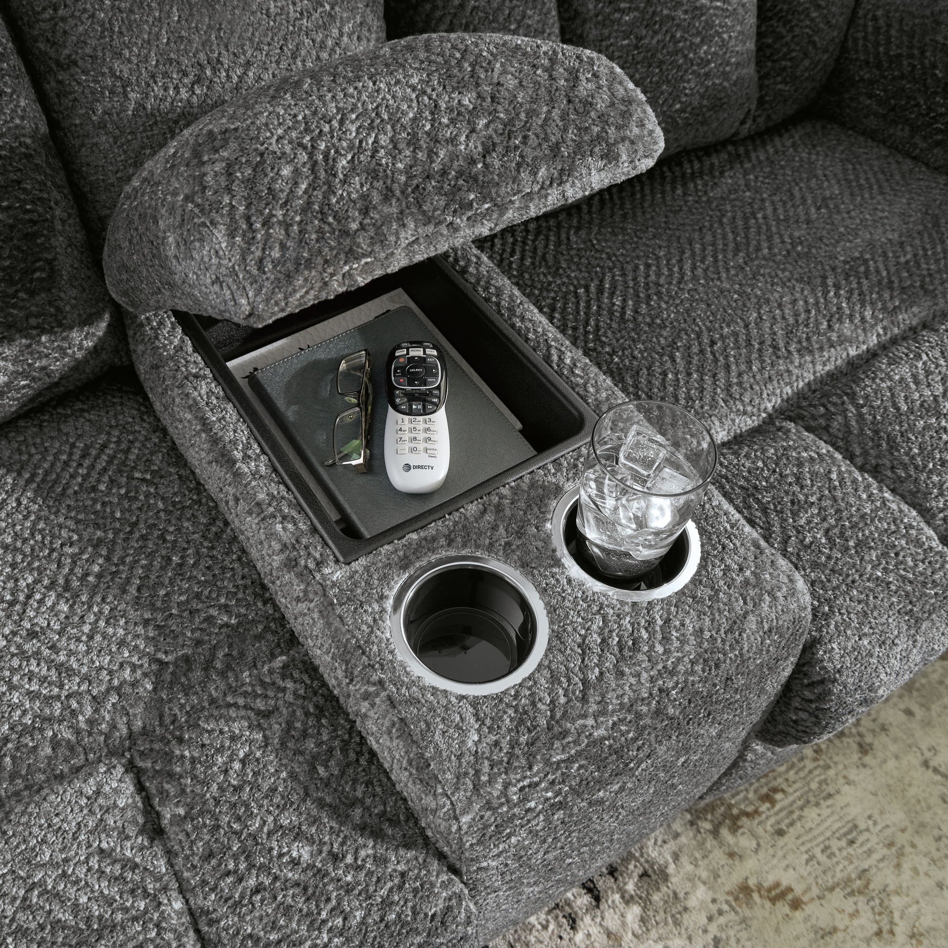 Frohn - Dbl Reclining Loveseat With Console - Hornell Furniture Outlet
