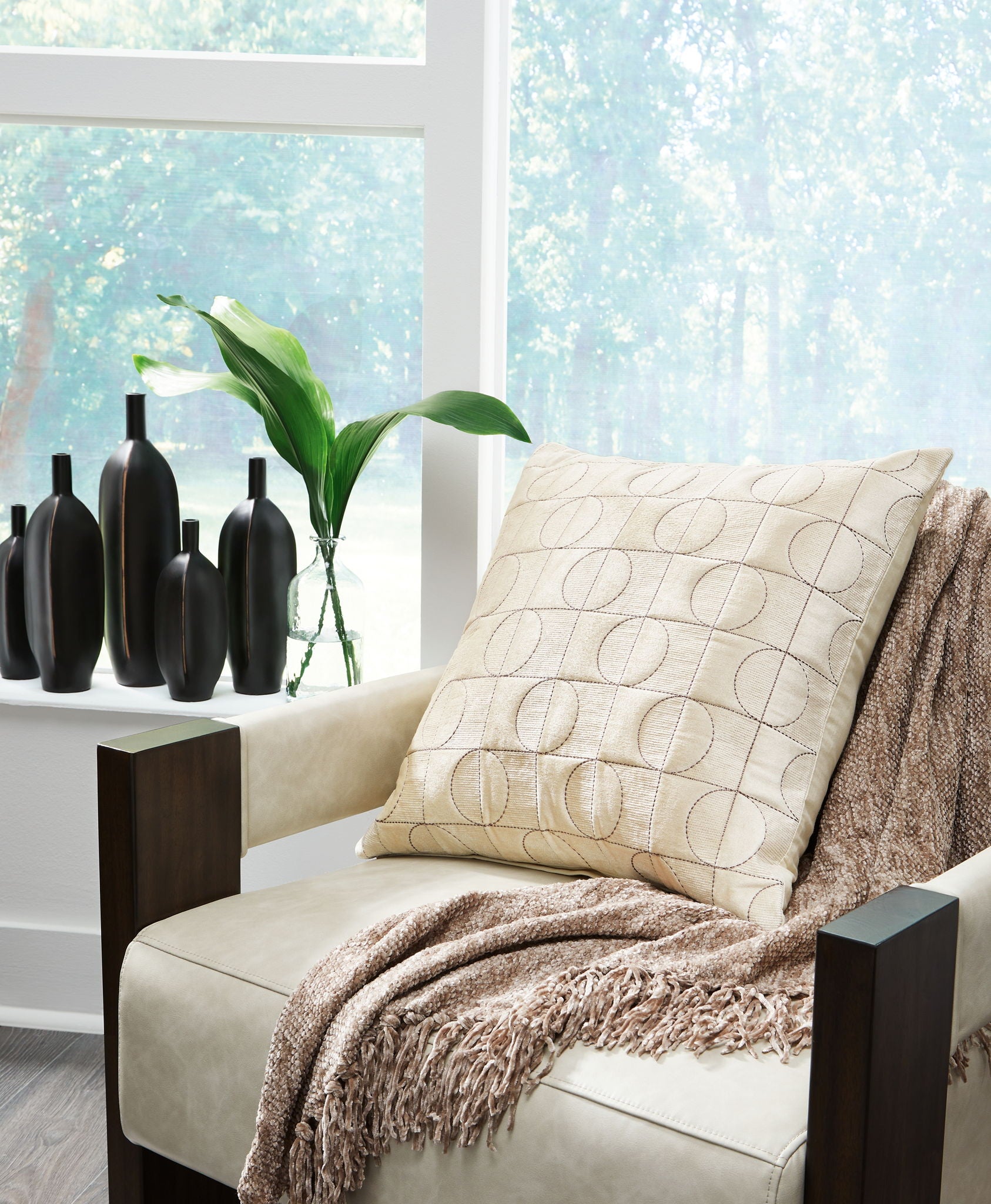 Kydner - Pillow - Hornell Furniture Outlet